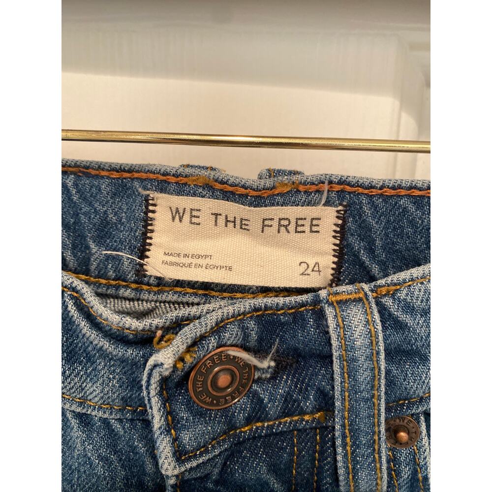 We The Free CRVY Venus Barrel Jeans Medium Wash Denim OB1947564 Size 24 - Picture 2 of 4